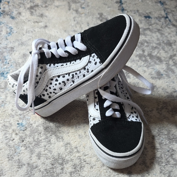 Vans Old Skool Toddler Size 11.5 Black‎ And White Dalmation Polka Dot Sneakers - Picture 1 of 5